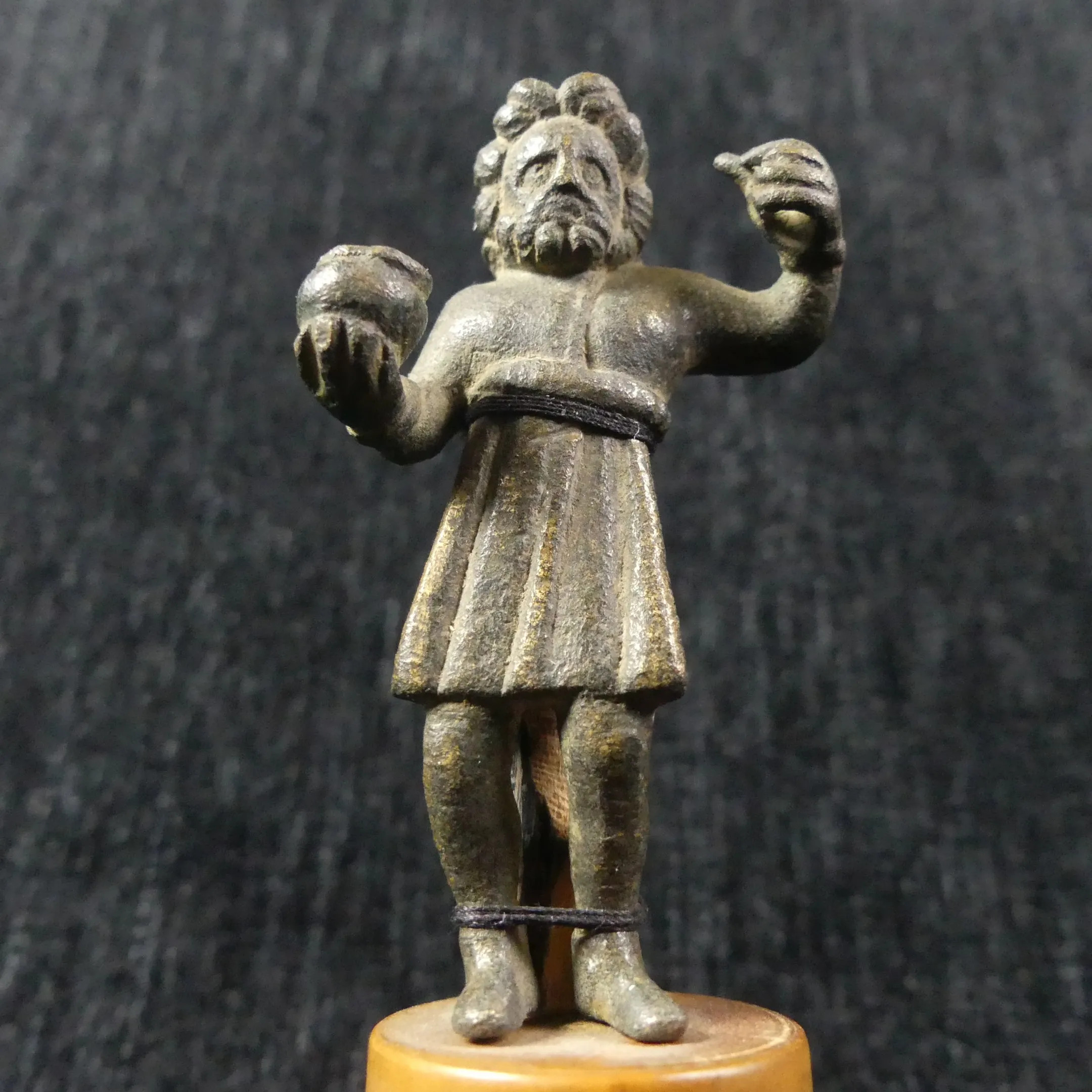 Une statue de SUCELLUS aux enchères